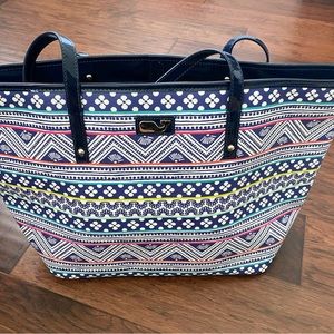 Vineyard Vines large tote - new